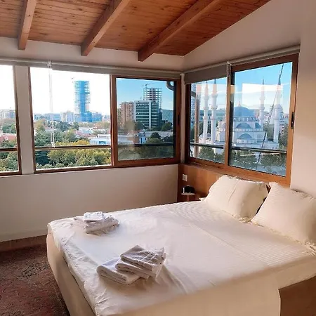Apartment Skyline Retreat: 2 Stylish Penthouses Tirana